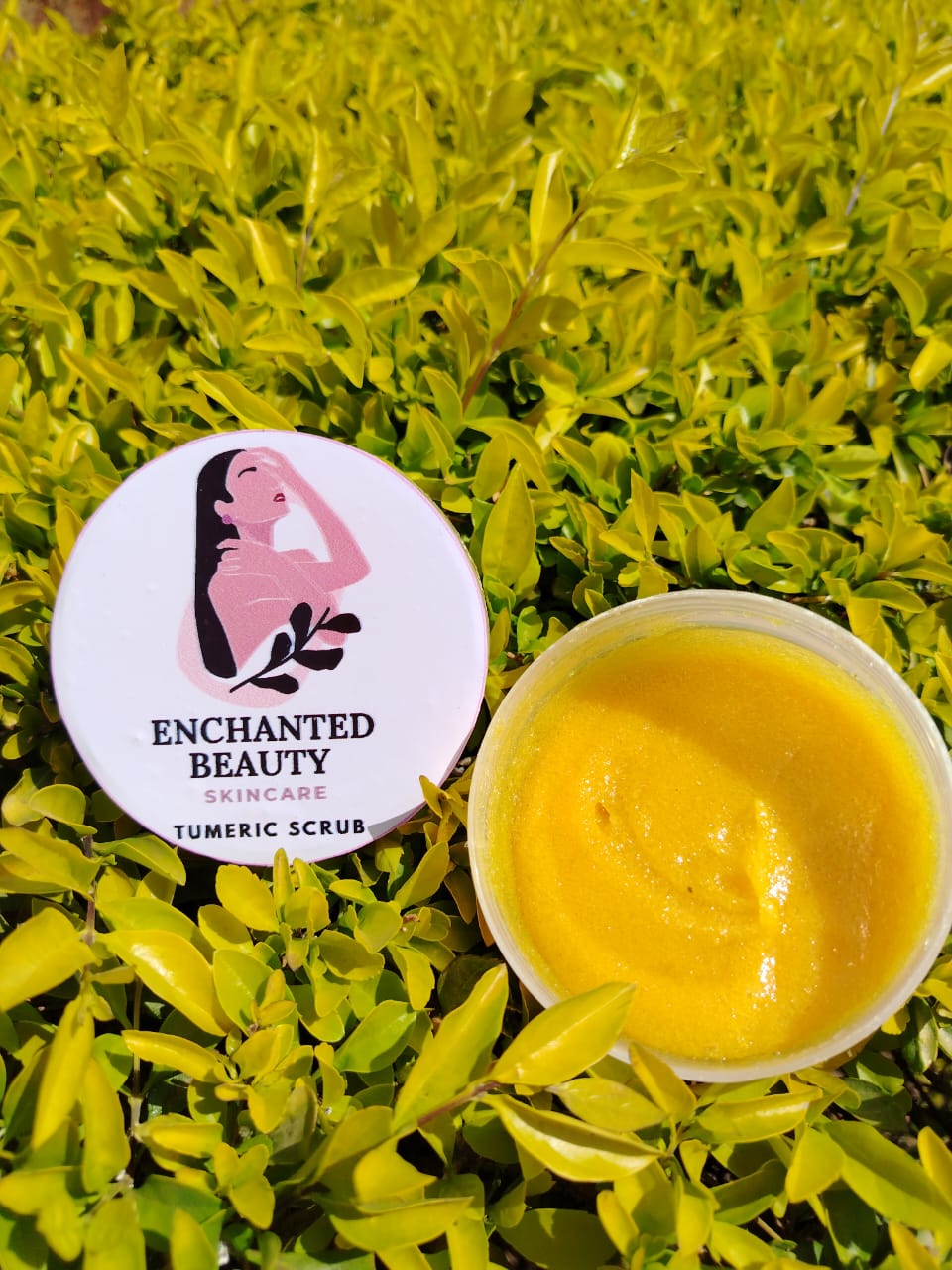 Tumeric scrub